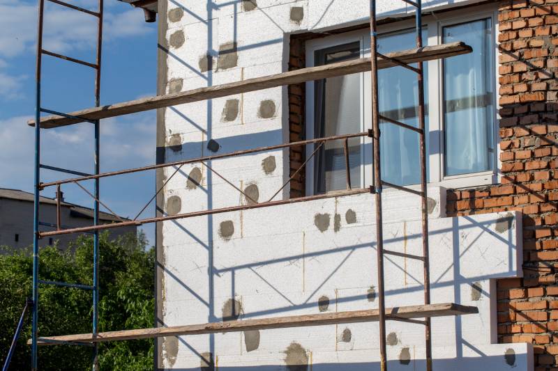 Travaux d'isolation (ITE) avec des artisans certifiés RGE à Amiens (80)