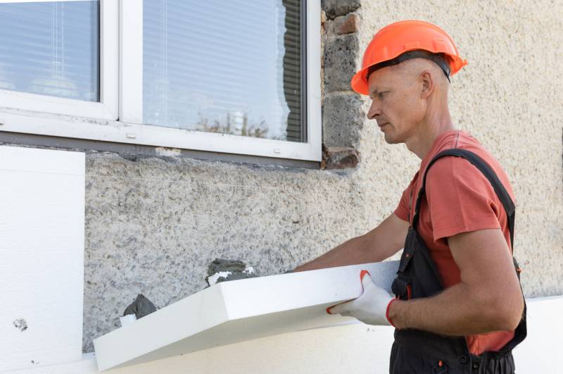 Faire isoler sa maison par l'extérieur en respectant les contraintes patrimoniales à Versailles